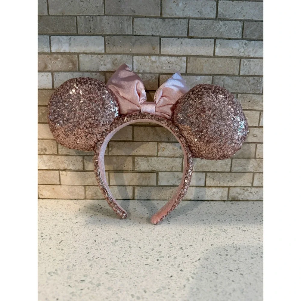 Disney Parks Minnie Mouse Headband Metallic Sequins Satin Bow Rose Gold OSFM
